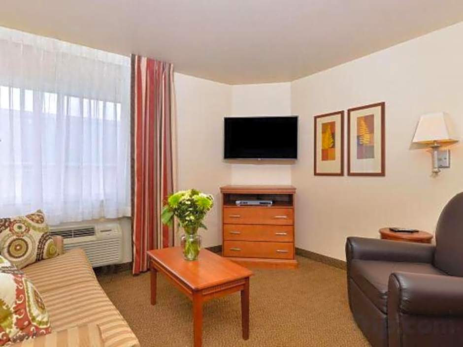 Candlewood Suites Bloomington-Normal By IHG