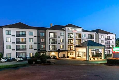 Courtyard by Marriott Nashville at Opryland