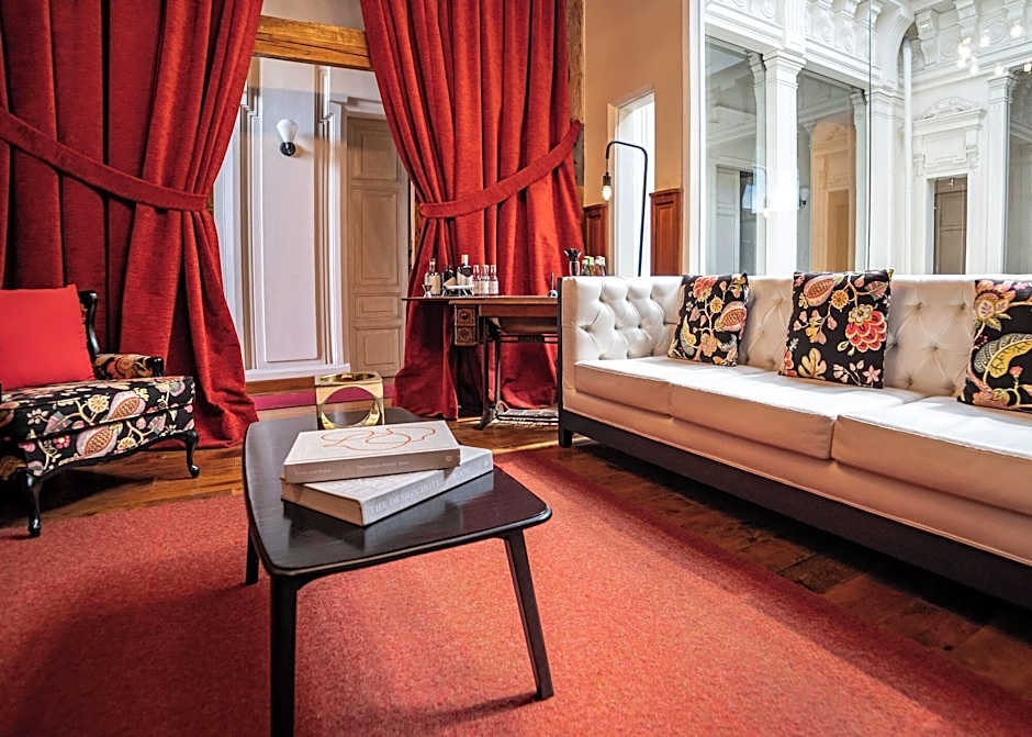 Carlota Sustainable Design Hotel