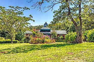The Whispering Pines Inn Bed & Breakfast