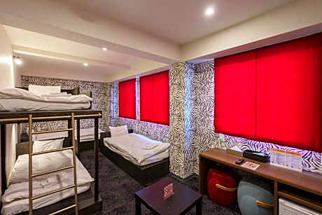 Quadruple Room with Shower