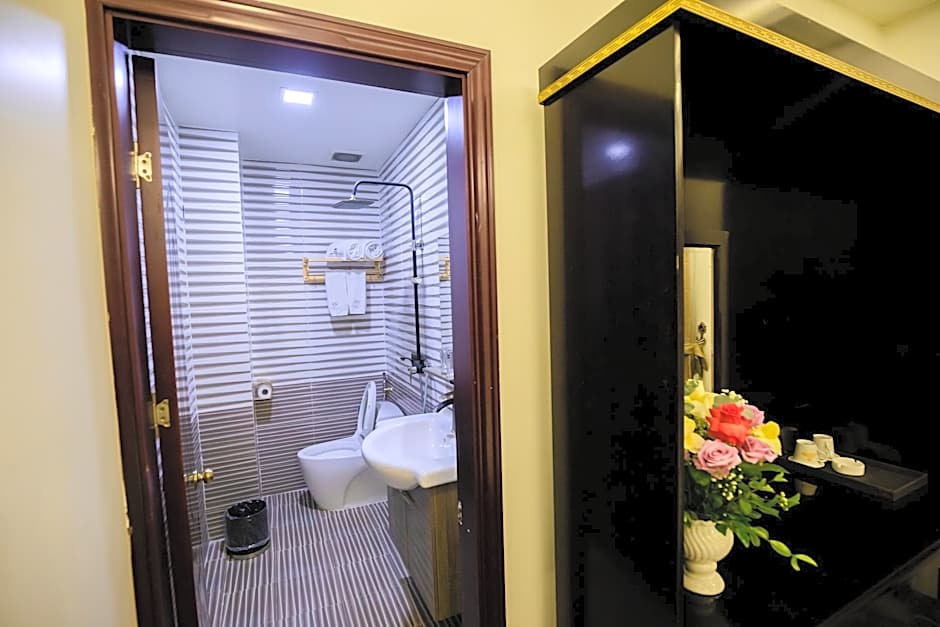 Gallant Hotel 154 - Near Cat Bi Airport