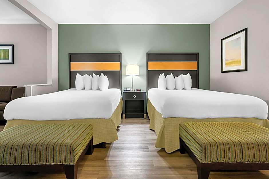 Photo 1 of 5 of 2 Queen Beds, Nonsmoking