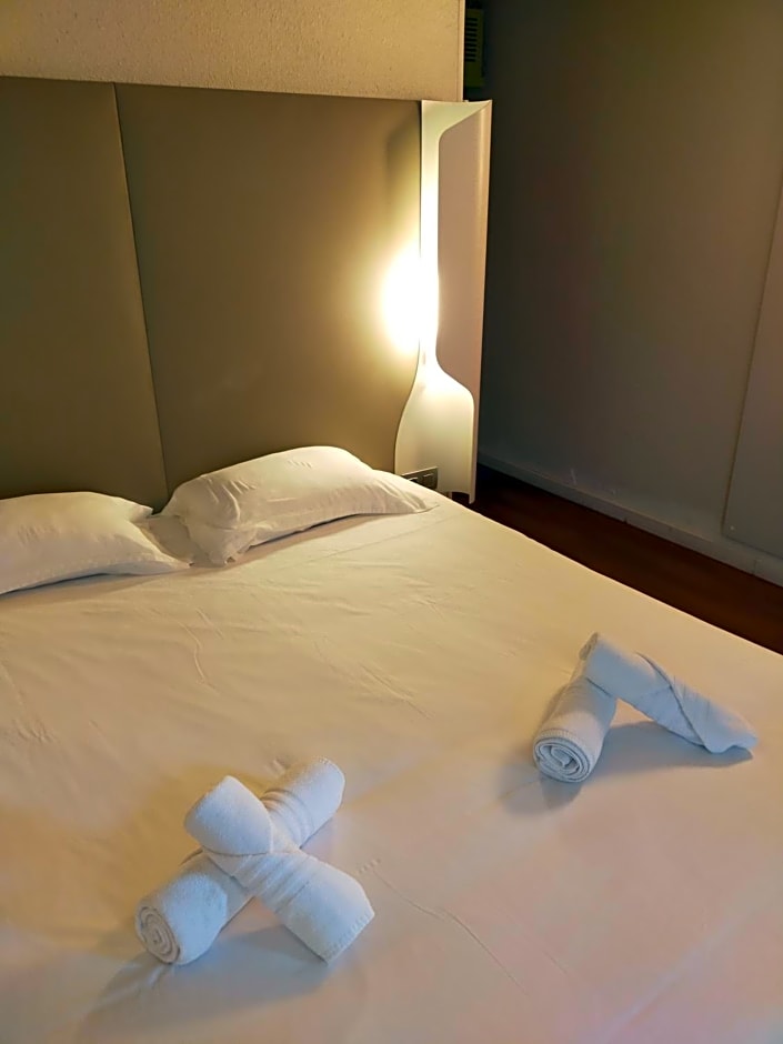 The Originals Access, Hôtel Foix
