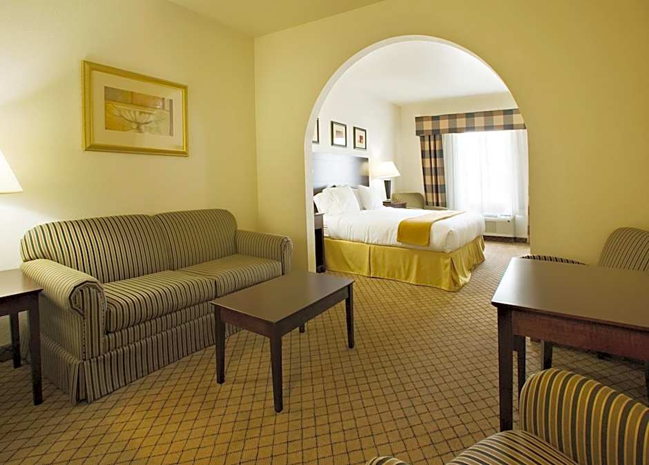 Holiday Inn Express Childress By IHG