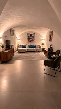 One-bedroom Loft Apartment