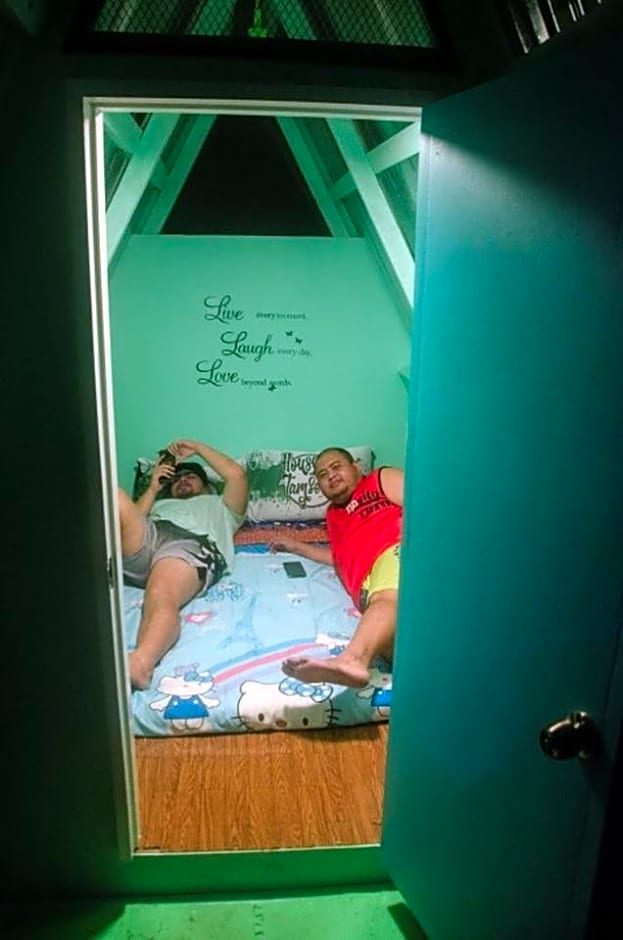 House of TamSe Laagans ' Inn