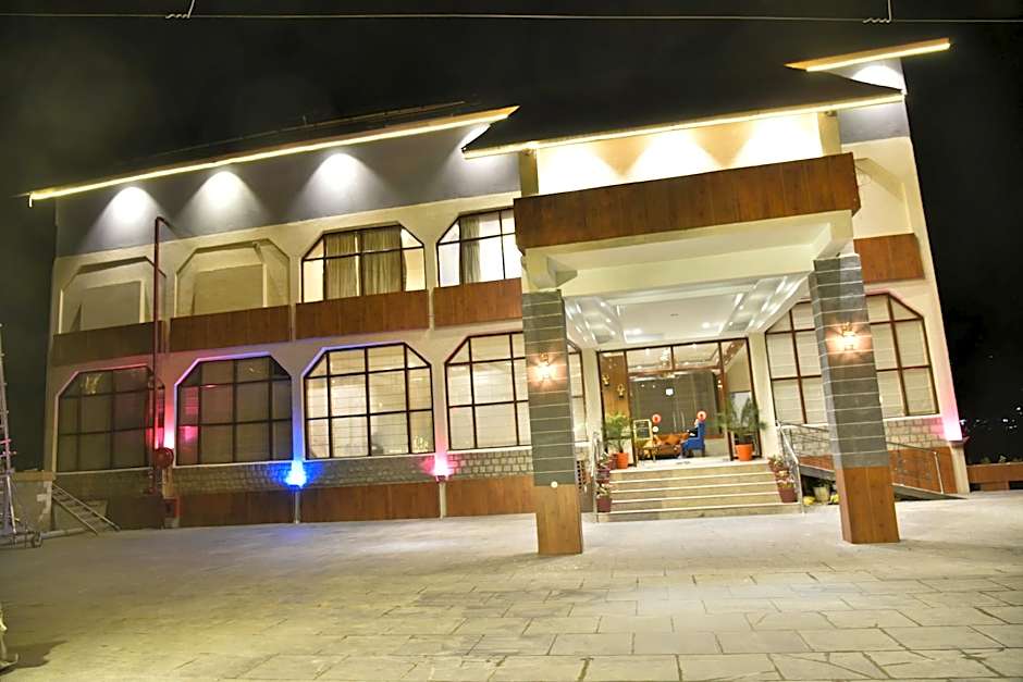 Hotel Snowcrests Manor