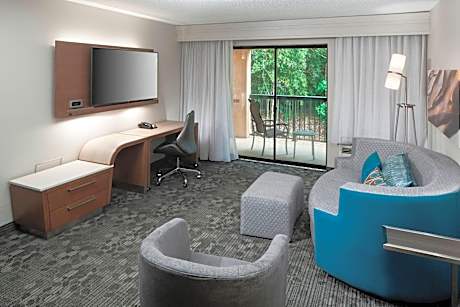 Suite, 1 King, Sofa bed, Balcony