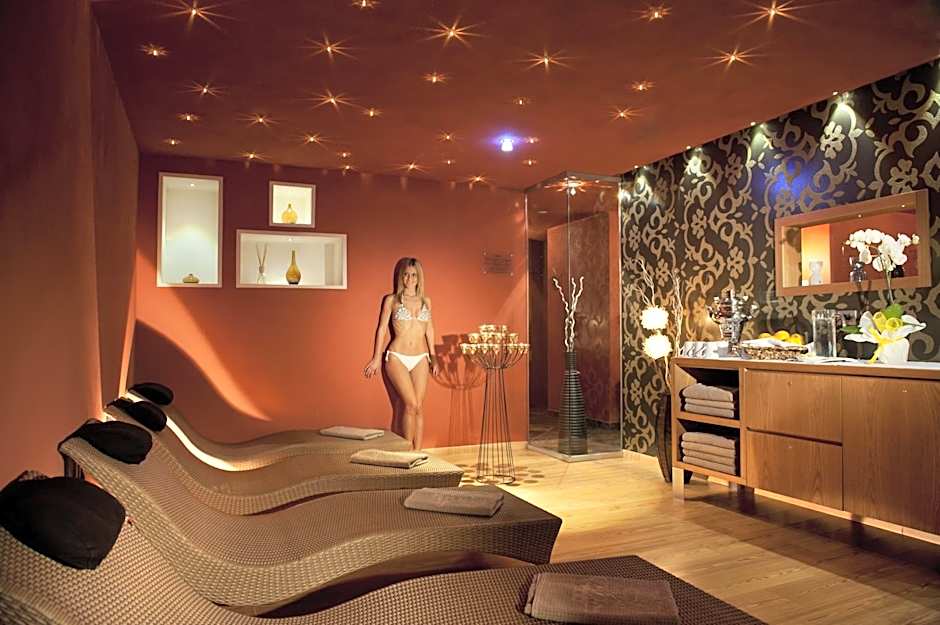 Ladinia Dolomites View - Adults Only