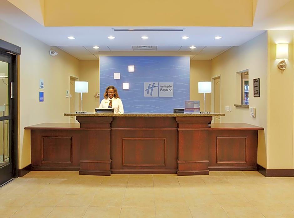 Holiday Inn Express Hotel & Suites Merced By IHG