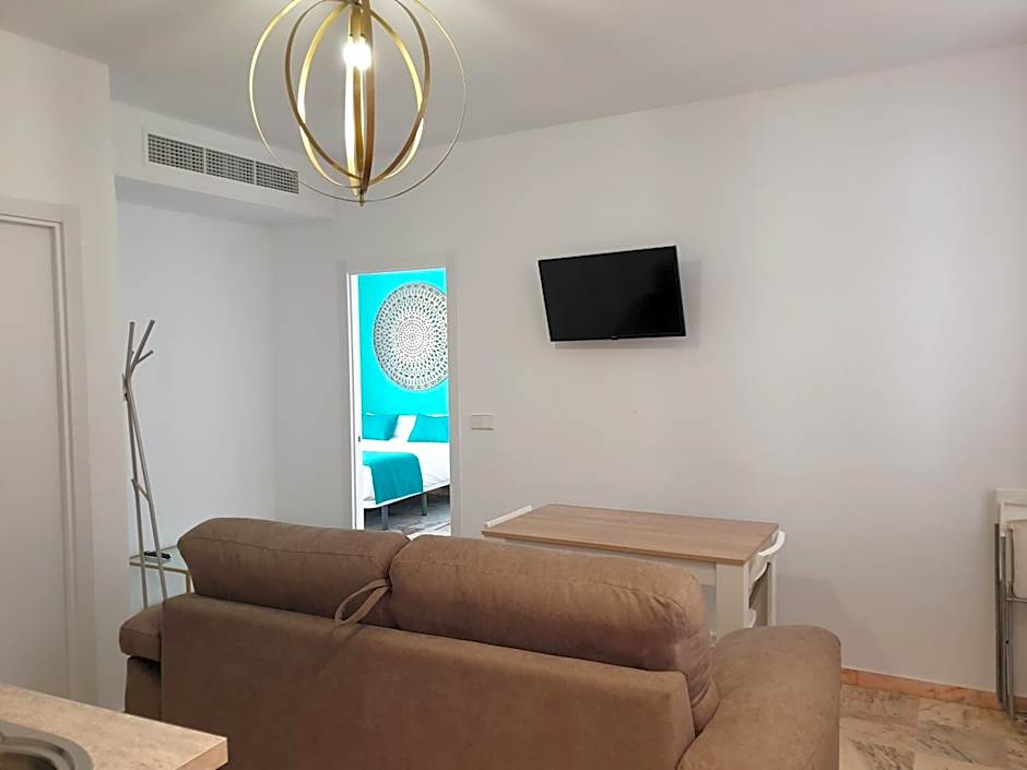 Hotel y Apartamentos Doña Lola