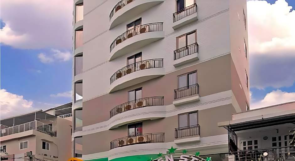 Green Star Hotel
