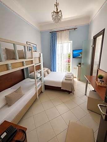 Classic Quadruple Room