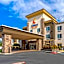 Comfort Suites Redding - Shasta Lake