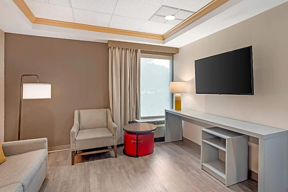 Comfort Inn & Suites Mt. Holly - Westampton