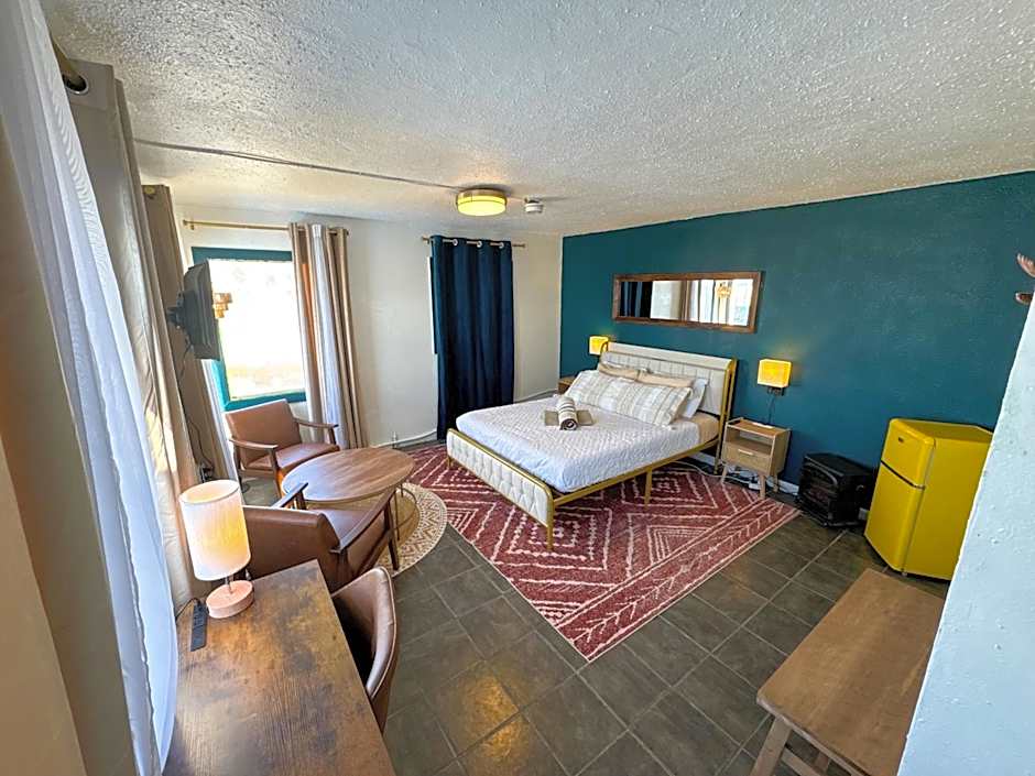 ITH Beach Bungalow Surf Hostel San Diego Adults Only