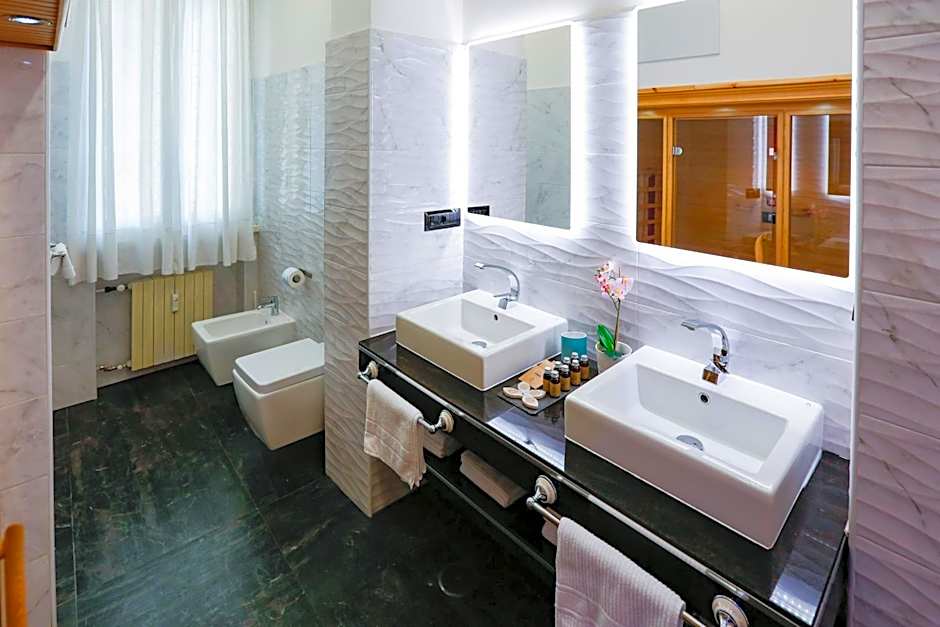 Escape Luxury Suite - CA Domus Collection