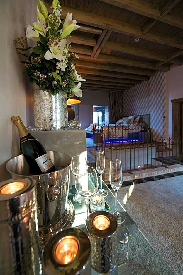 Suite & B by Hofke van Bazel