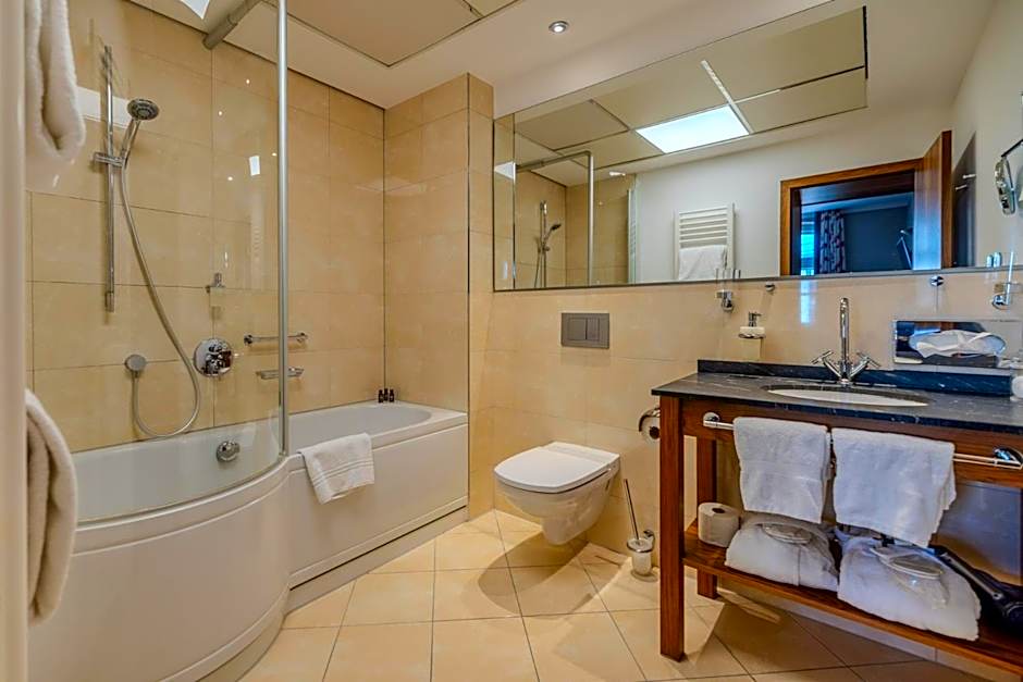 MAXIMILIAN MUNICH Apartments & Hotel