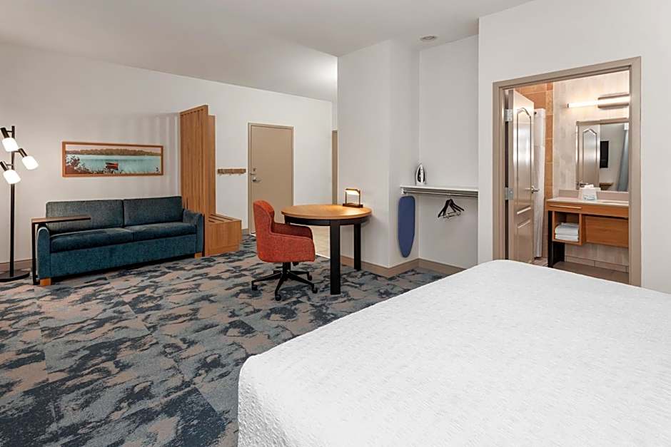 Hampton Inn & Suites Alexandria