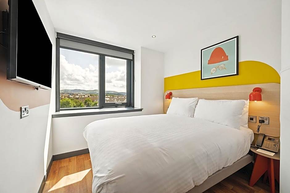 Tune Hotel Haymarket Edinburgh photo 47