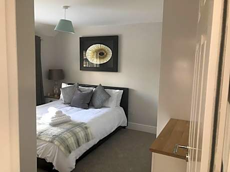 Deluxe Double Room with Shower