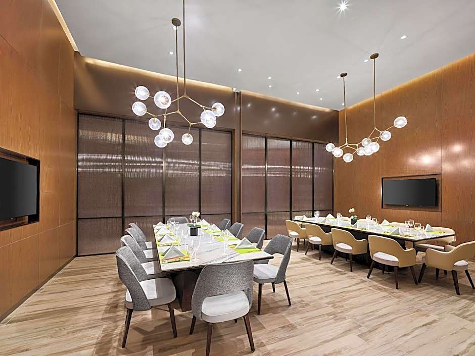 DoubleTree by Hilton Quzhou