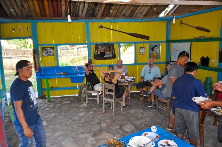 4 Pohon - Les 4 Arbres