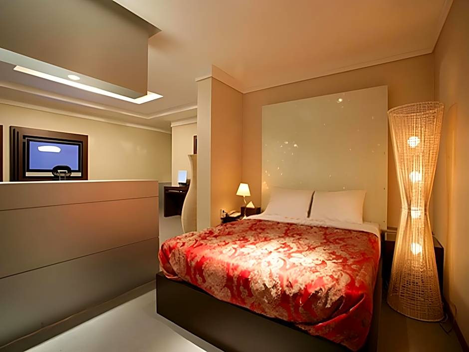Hotel No.1