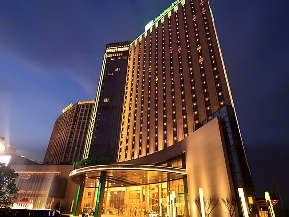 Holiday Inn Nantong Oasis International By IHG