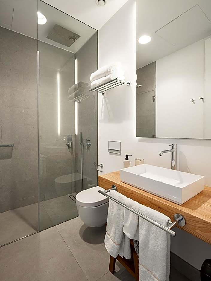 The Park Suites by IRES LAR