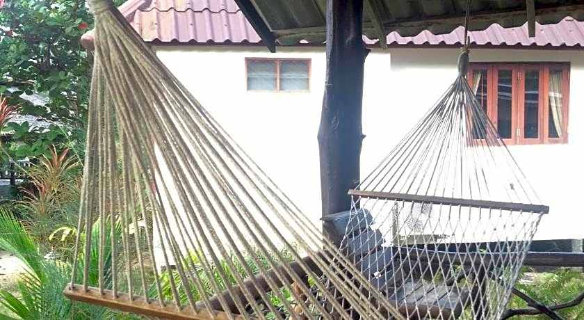 Malibu Beach Bungalows