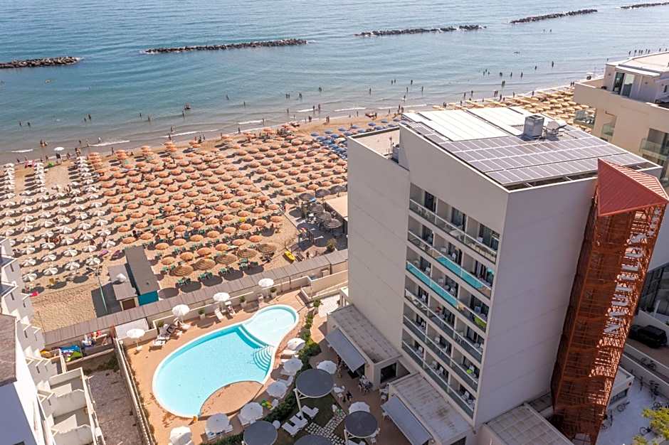 Nautilus Family Hotel