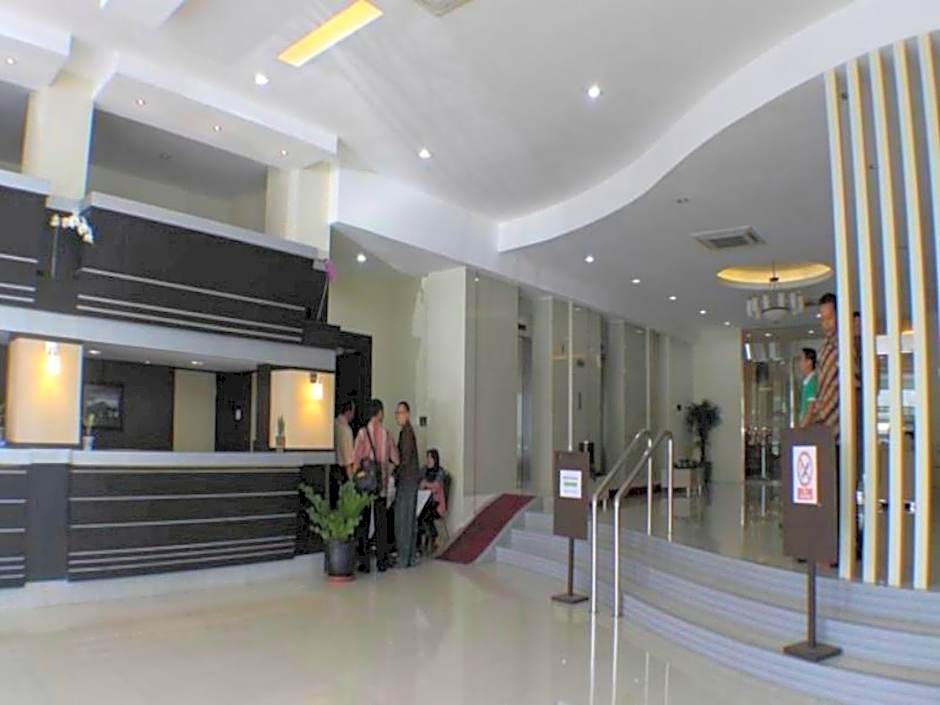 Daima Hotel Padang