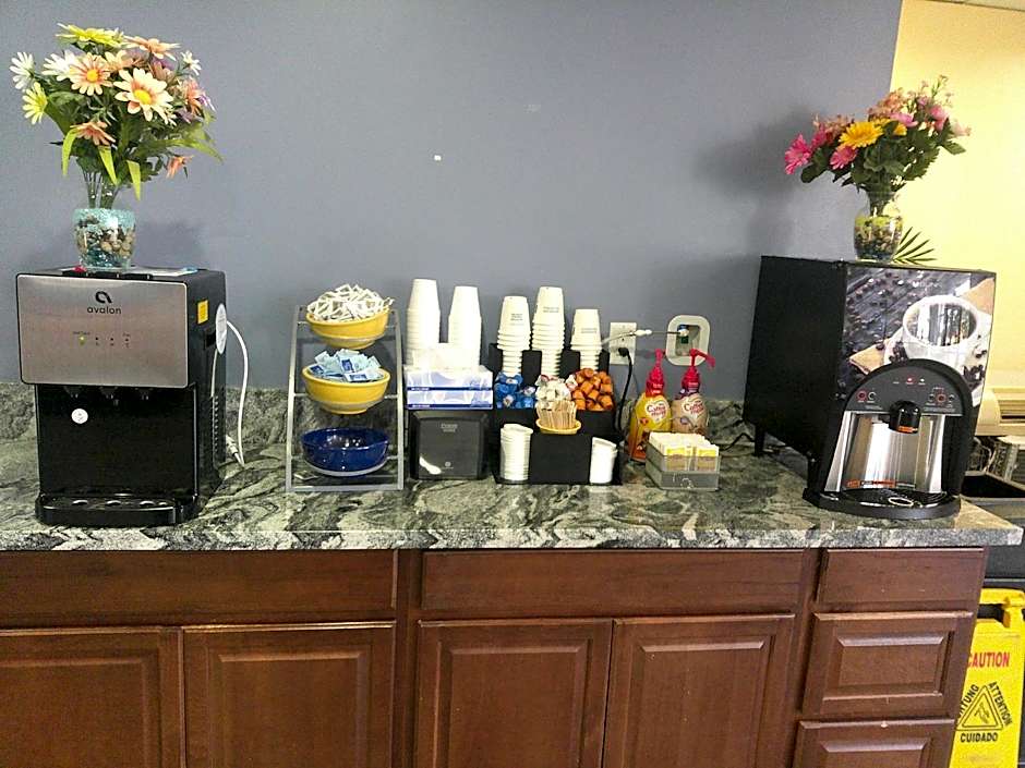 Red Roof Inn Hampton Coliseum