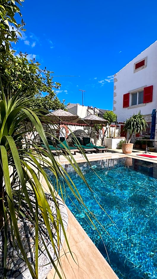 BADEMİÇİ OTEL