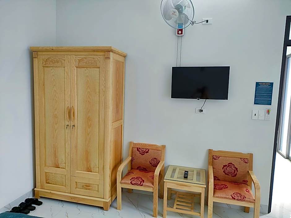 Photo 1 of 4 of Quadruple Room