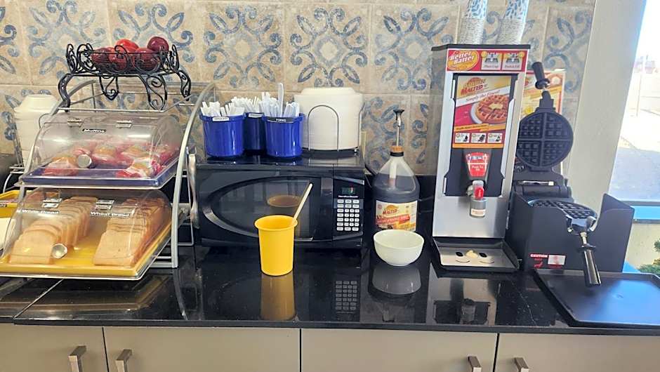 Days Inn by Wyndham Los Lunas