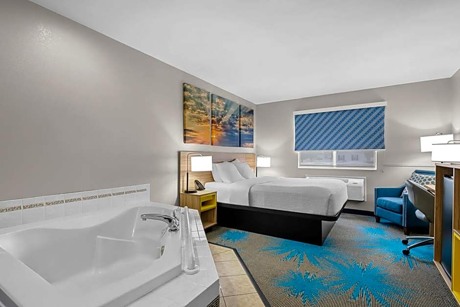 Days Inn by Wyndham Imlay City