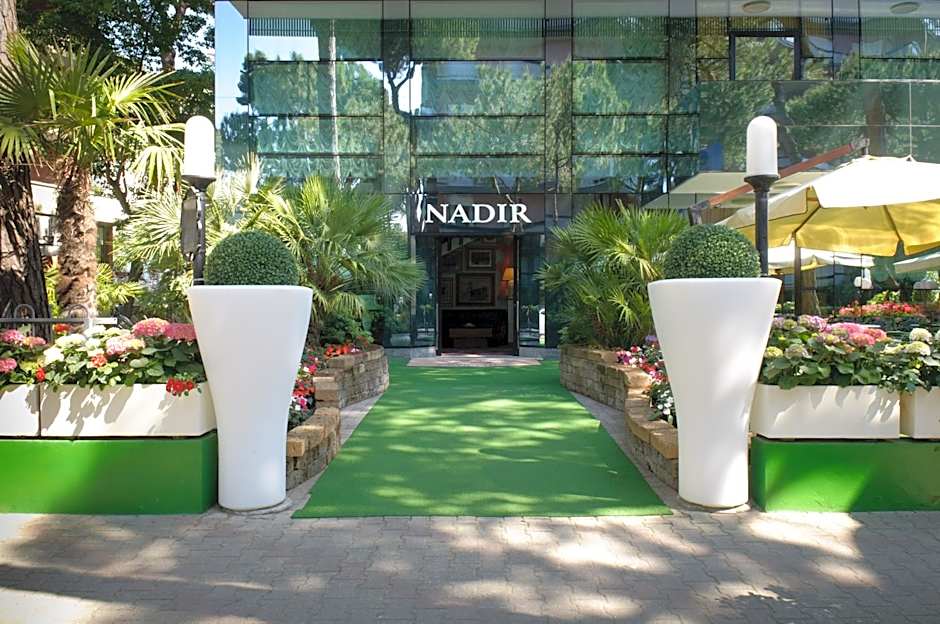 Hotel Nadir