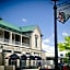 Racecourse Hotel and Motor Lodge