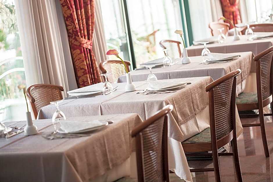 Hotel Zeus