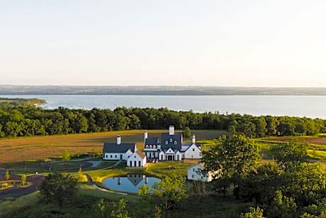 Inns of Aurora Resort & Spa