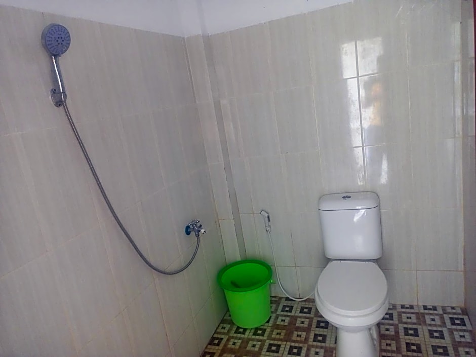 Penginapan Lamban Queens Kamar Double Bed Standar Room