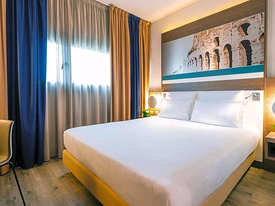 Mercure Rome Colosseum Centre