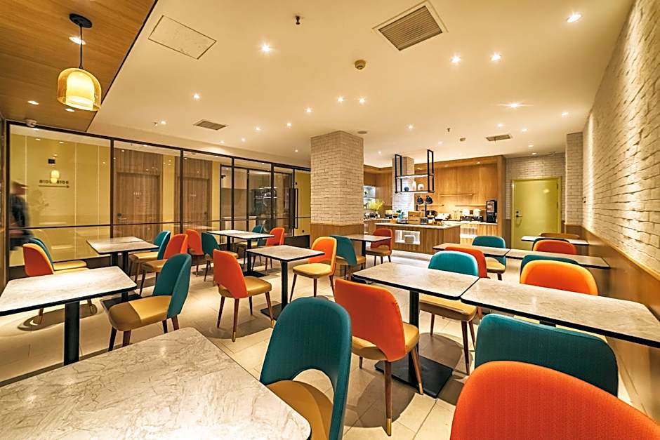 Hanting Hotel Qingdao Zhanqiao Railway Station East Plaza