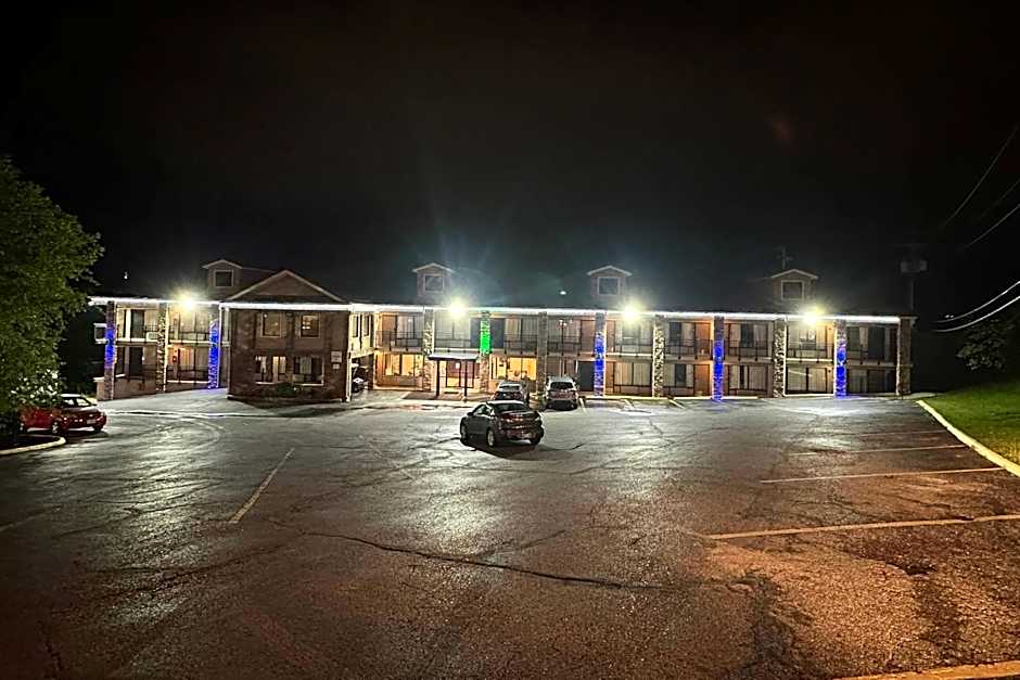 Suburban Studios Branson On The Strip