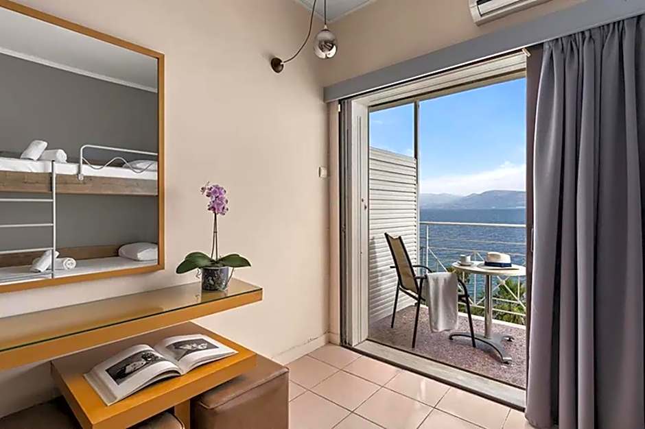 Calamos Beach Family Club