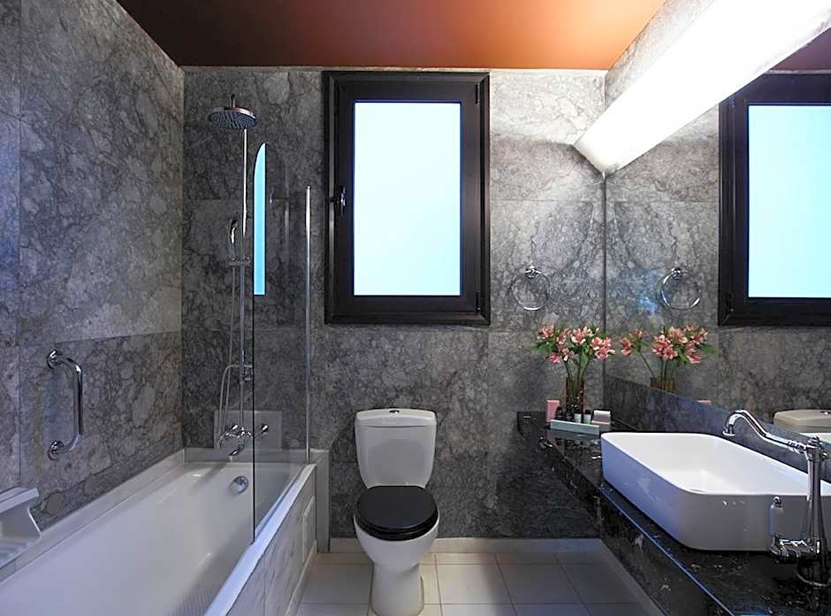 Brown Acropol a member of Brown Hotels